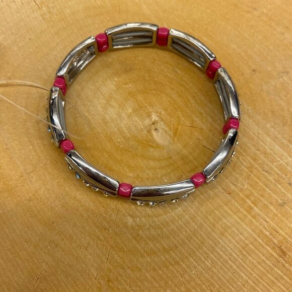 Lia Sophia SilverTone Bracelet NEW - Picture 1 of 4